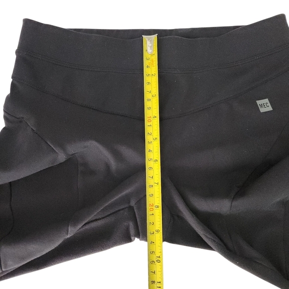MEC Body Fit 3/4 Length Active Tights black small - Picture 11 of 13